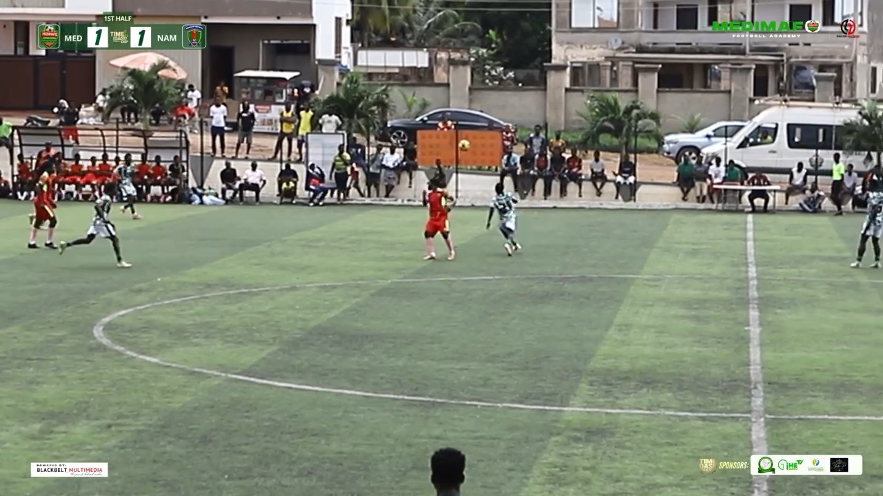 Medimafo FA against Namoro FA in the Time Daso Cup semi-final